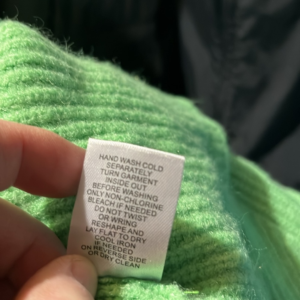 Tahari Large mint green sweater - Picture 3 of 3